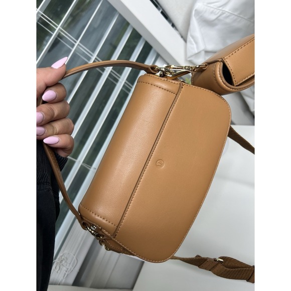 Lululemon Cactus Leather Mini Shoulder Crossbody Bag Chestnut Brown Purse Pocket - Picture 5 of 15